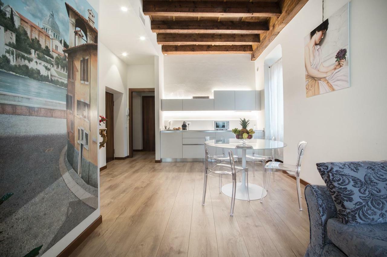 Residenza Duomo3 - Apartments 베로나 외부 사진
